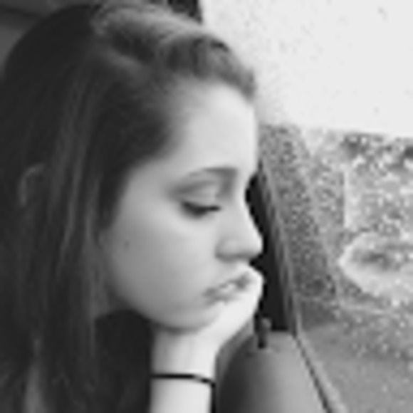 Meet your Posher, Haleigh - Picture 1 of 1